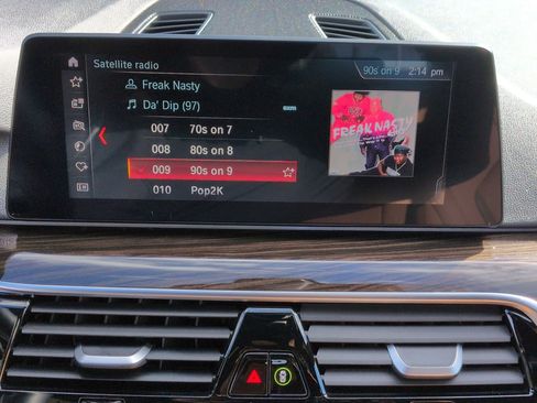 Used 2019 BMW 530e 530e iPerformance w/ Convenience Package image 23