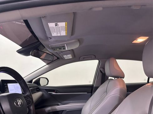 Used 2021 Toyota Camry SE FWD image 37
