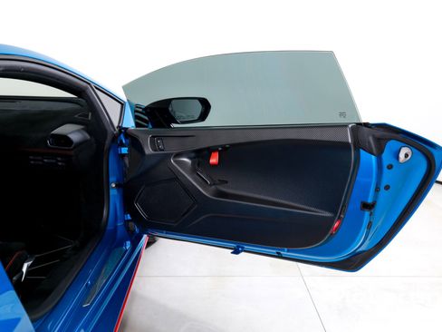 Used 2023 Lamborghini Huracan STO RWD image 16