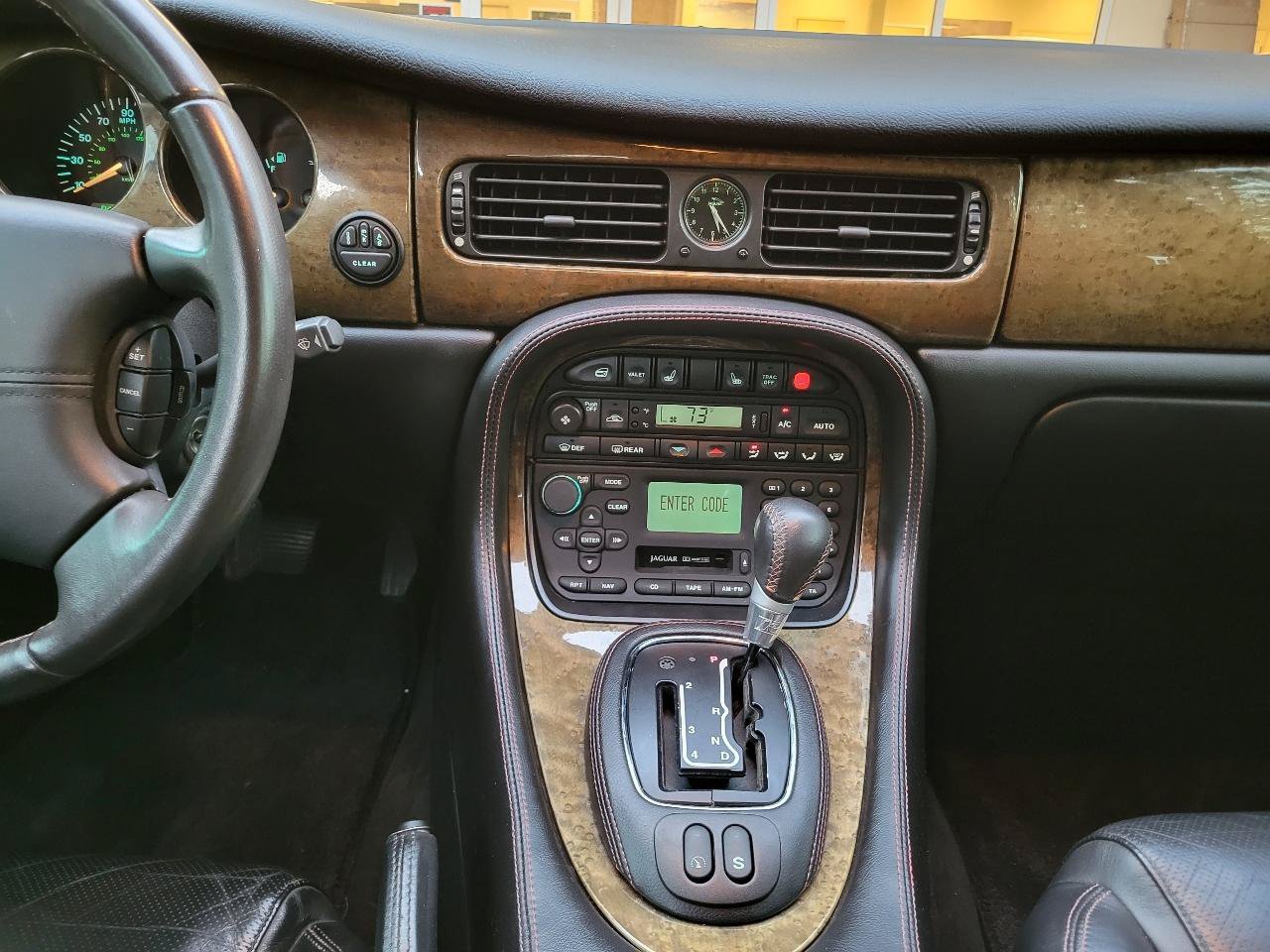 Used 2002 Jaguar XJ8 RWD image 23