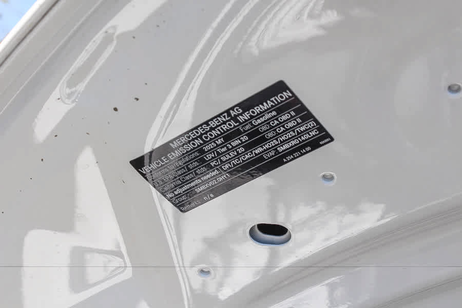 Used 2025 Mercedes-Benz C 300 Sedan image 35