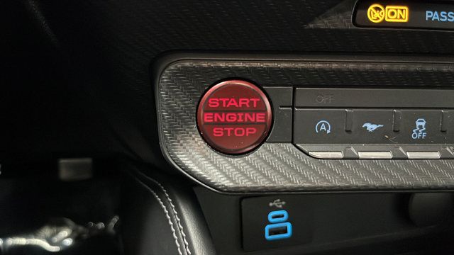 Used 2025 Ford Mustang Premium RWD image 22