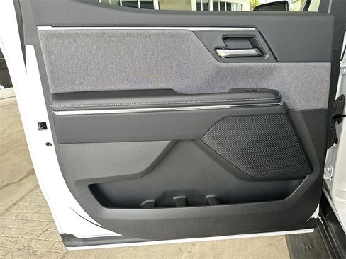 New 2026 GMC Sierra EV Elevation w/ LPO, Elevation Dark Package image 27