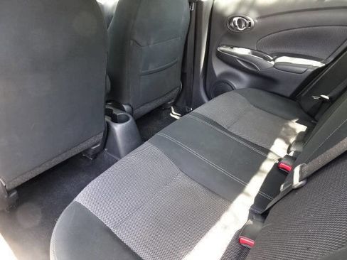 Used 2018 Nissan Versa SV image 29