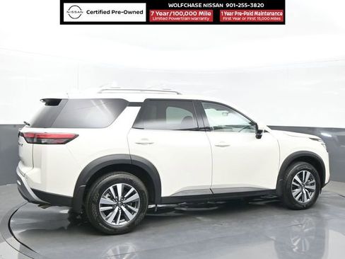 Certified 2024 Nissan Pathfinder SL FWD image 6