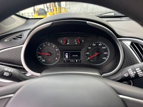 Used 2024 Chevrolet Malibu LT FWD image 16