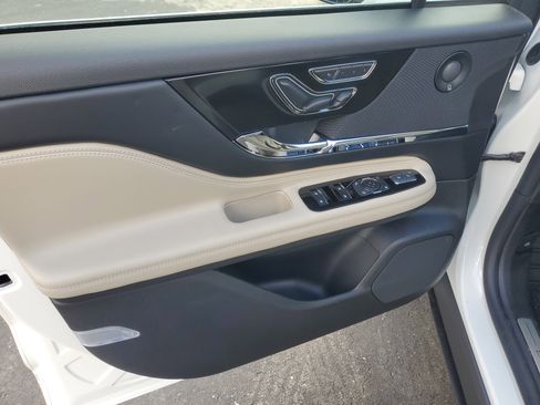 New 2026 Lincoln Corsair Grand Touring image 8