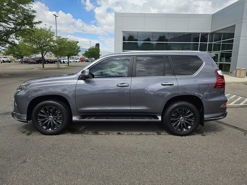 Used 2022 Lexus GX 460 Luxury w/ Sport Design Package AWD/4WD image 9