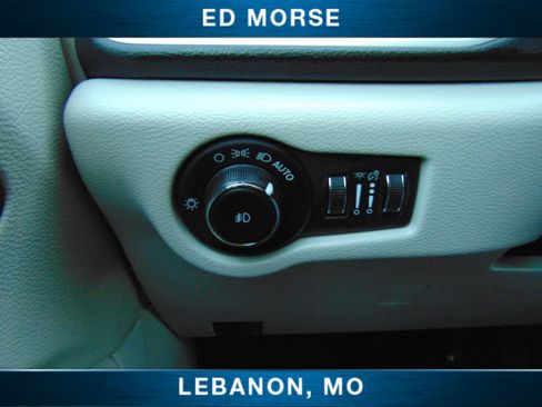 Used 2023 Chrysler Pacifica Touring-L image 20