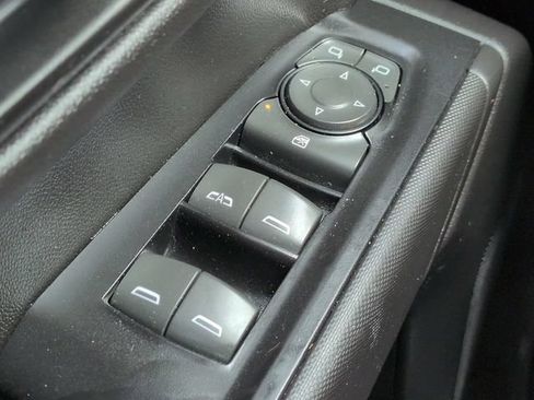 Used 2019 Chevrolet Silverado 1500 Custom w/ Custom Convenience Package AWD/4WD image 21