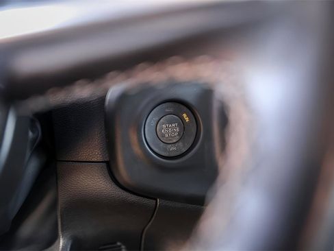 Used 2022 Jeep Wrangler Unlimited Sahara w/ Cold Weather Group image 18