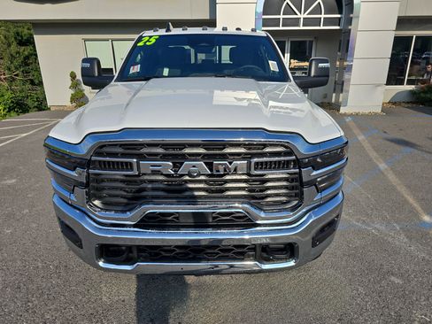 New 2025 RAM 2500 Big Horn image 9