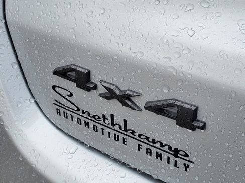 New 2026 Jeep Compass Limited image 17