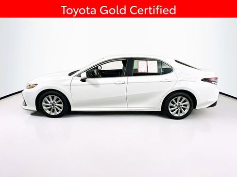 Certified 2022 Toyota Camry LE image 6