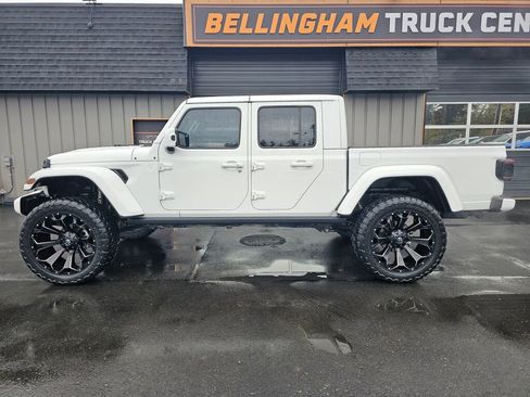 Used 2021 Jeep Gladiator High Altitude image 2
