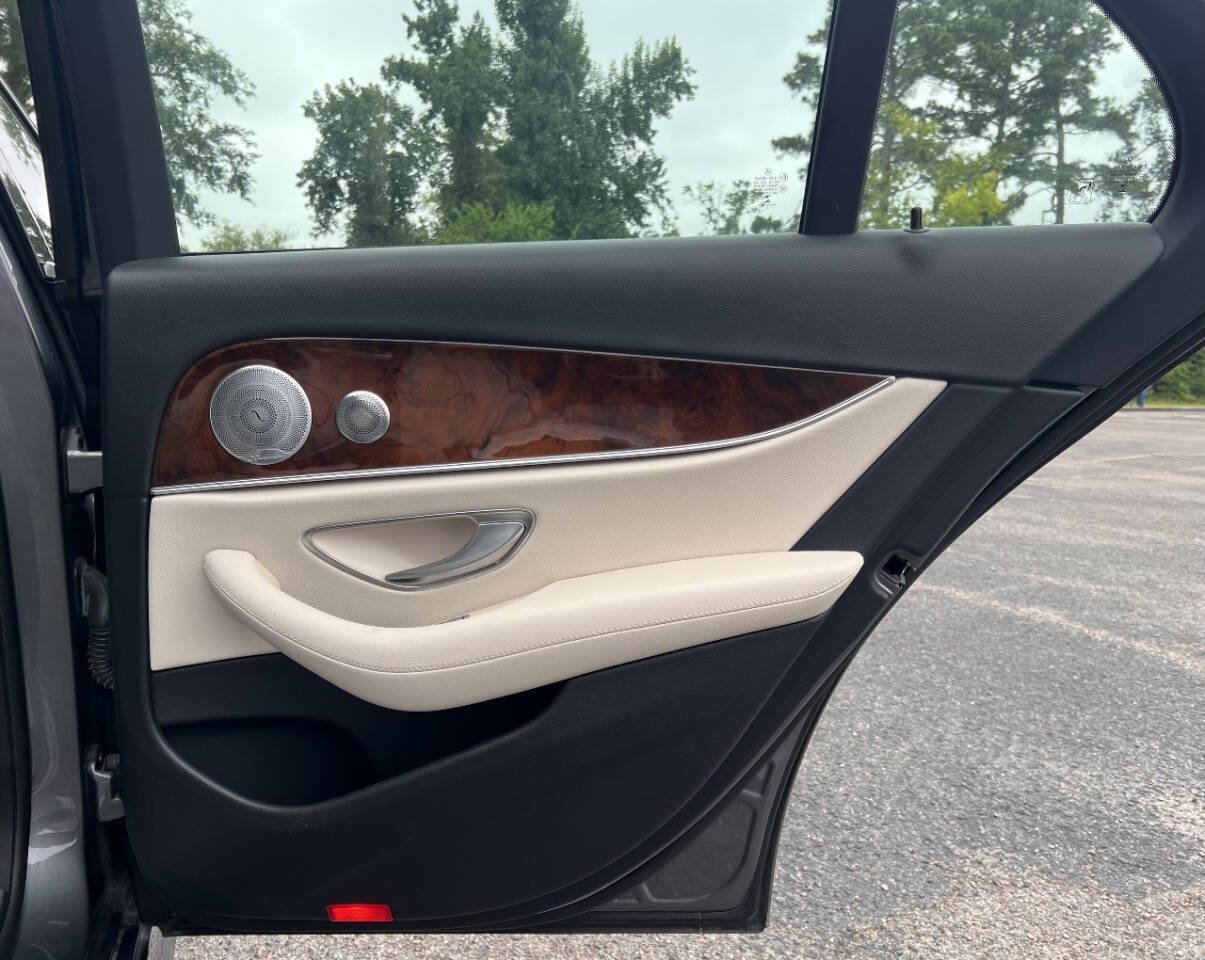 Used 2018 Mercedes-Benz E 300 image 18