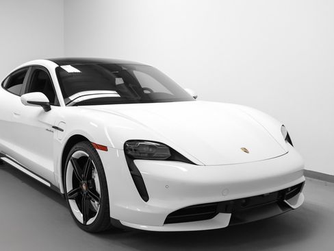 Used 2024 Porsche Taycan Turbo S image 9