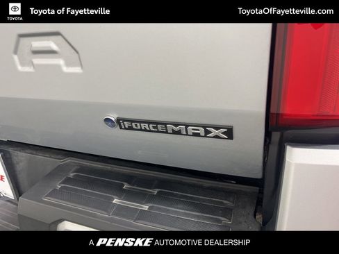 Certified 2025 Toyota Tacoma TRD Off-Road AWD/4WD image 13