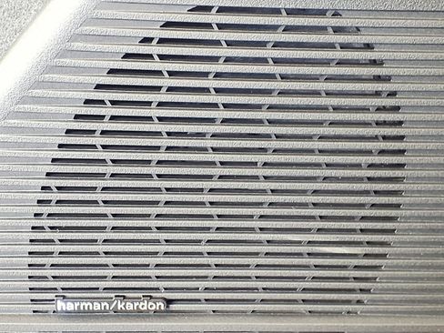 New 2026 Subaru Outback Limited XT image 9