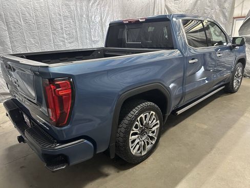 Used 2025 GMC Sierra 1500 Denali Ultimate AWD/4WD image 5