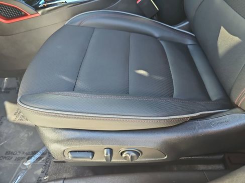 Used 2023 Chevrolet TrailBlazer RS w/ Convenience Package image 28