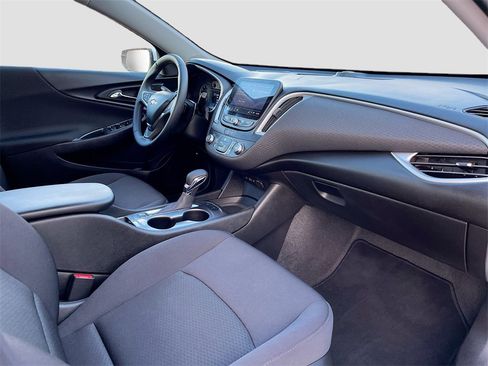 Used 2024 Chevrolet Malibu RS image 28
