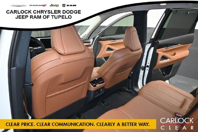 Used 2023 INFINITI QX60 Sensory w/ Cargo Package AWD/4WD image 26