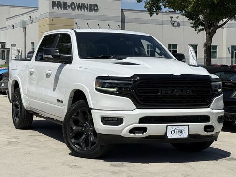 Used 2022 RAM 1500 Limited AWD/4WD image 2