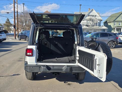 Used 2021 Jeep Wrangler Unlimited Sport w/ Dual Top Group image 18