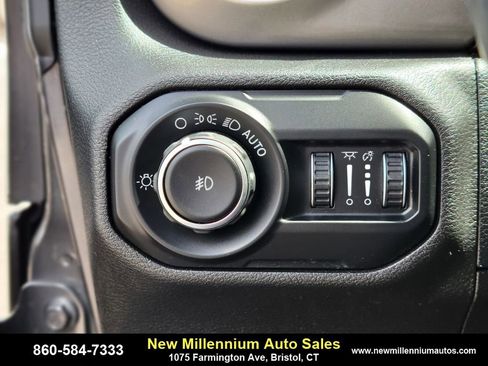 Used 2019 Jeep Wrangler Unlimited Sahara w/ Dual Top Group image 24