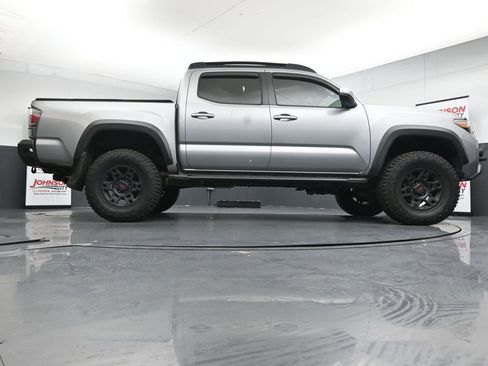 Used 2021 Toyota Tacoma TRD Off-Road AWD/4WD image 24