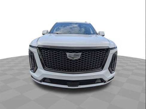 New 2026 Cadillac Escalade ESV Sport w/ LPO, ONYX Package AWD/4WD image 9