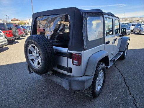 Used 2010 Jeep Wrangler Unlimited Sport image 5