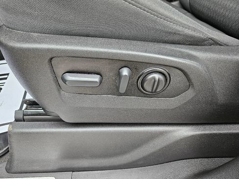 Used 2021 Chevrolet Silverado 1500 RST w/ Z71 Off-Road Package image 26