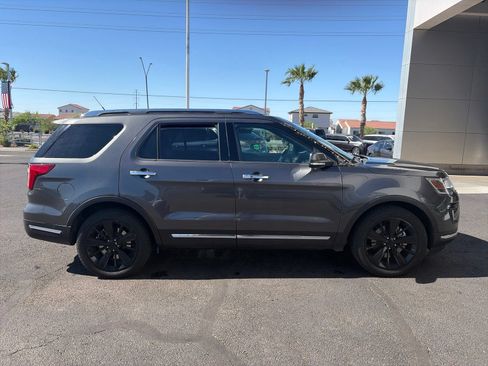 Used 2018 Ford Explorer Limited FWD image 6