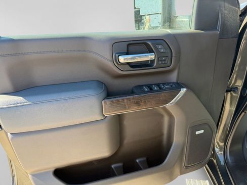 Used 2023 GMC Sierra 2500 Denali w/ Technology Package image 14