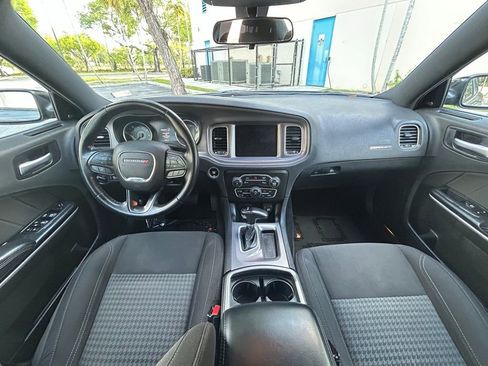 Certified 2023 Dodge Charger SXT RWD image 9