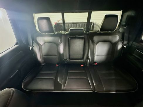 Used 2024 RAM 1500 Laramie image 12