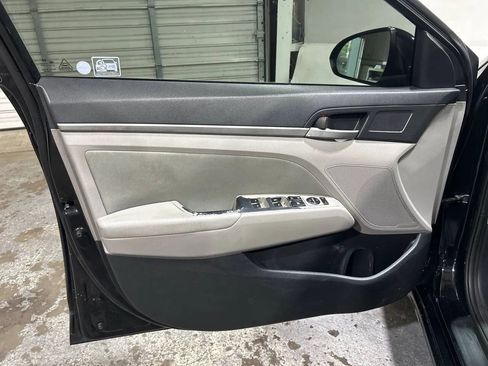 Used 2018 Hyundai Elantra SEL image 20