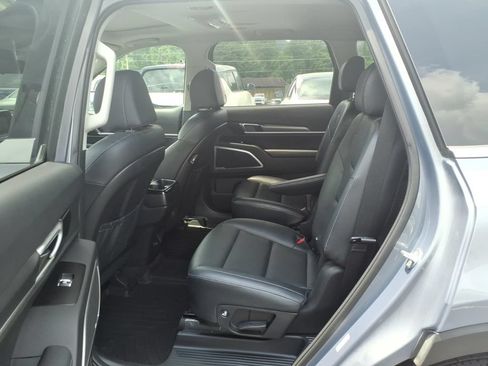 Used 2022 Kia Telluride S AWD/4WD image 11