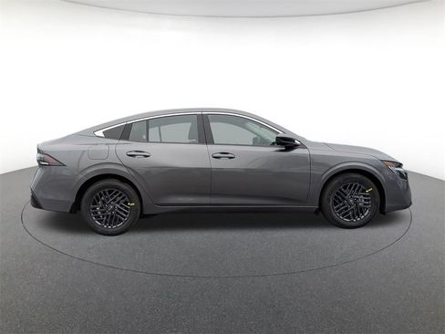 New 2026 Nissan Sentra SV image 4