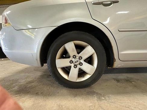 Used 2008 Ford Fusion SE FWD image 16