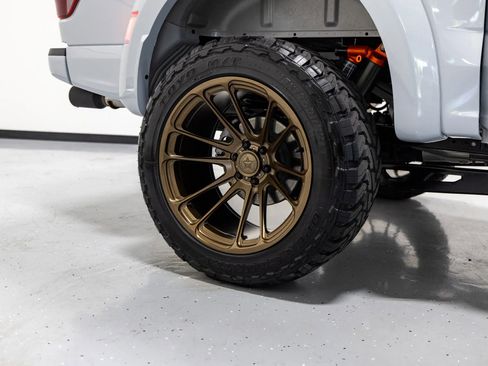 Used 2025 Ford F150 Raptor AWD/4WD image 37