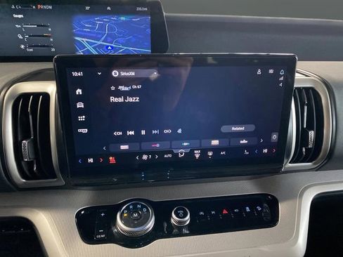 New 2025 Ford Expedition Active image 20