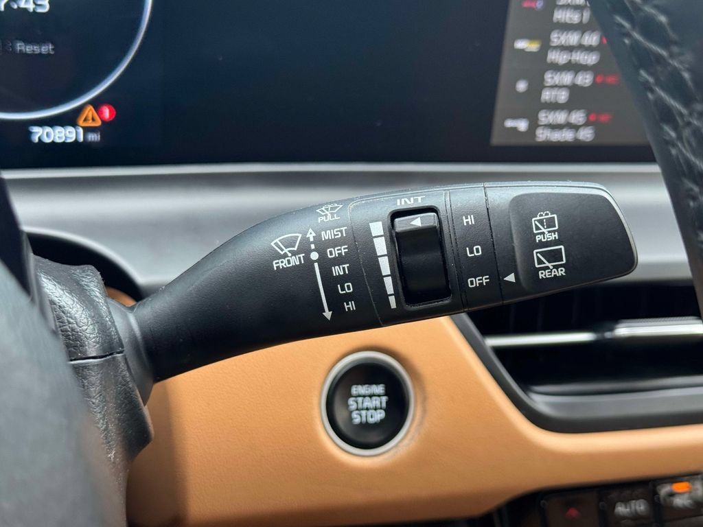 Used 2024 Kia Seltos EX AWD/4WD image 23