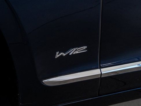 Used 2020 Bentley Flying Spur W12 image 22