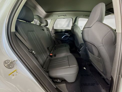 New 2025 Audi Q5 Premium Plus image 28