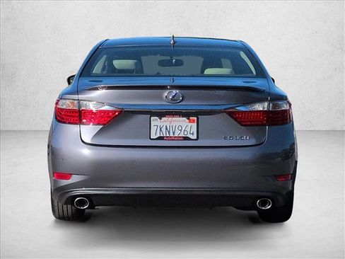 Used 2015 Lexus ES 350 w/ Luxury Package image 6