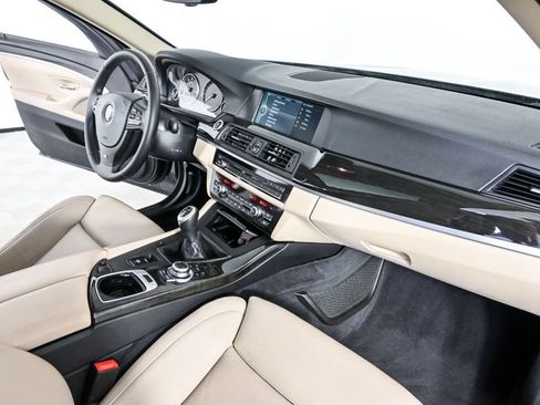 Used 2011 BMW 535i Sedan image 24