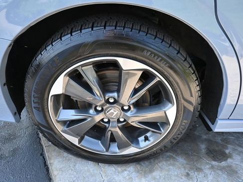 Used 2023 Honda Odyssey Elite image 12